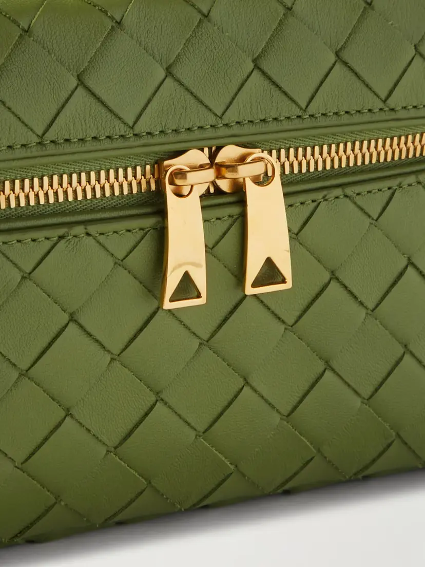 Bottega Veneta Bang Bang Vanity Intrecciato Leather Tote | Thumbnail 4 Bottega Veneta Bang Bang Vanity Intrecciato Leather Tote | Thumbnail 4