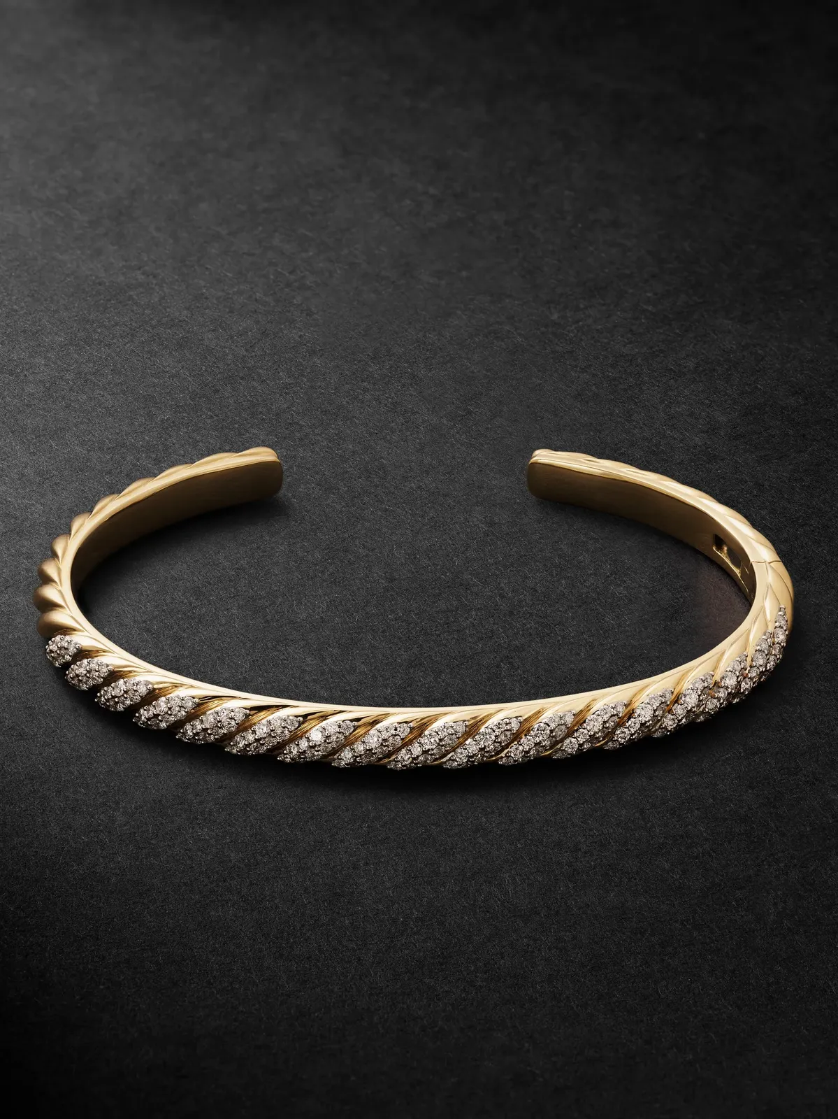 Sculpted Cable 18-Karat Gold Diamond Cuff - Men