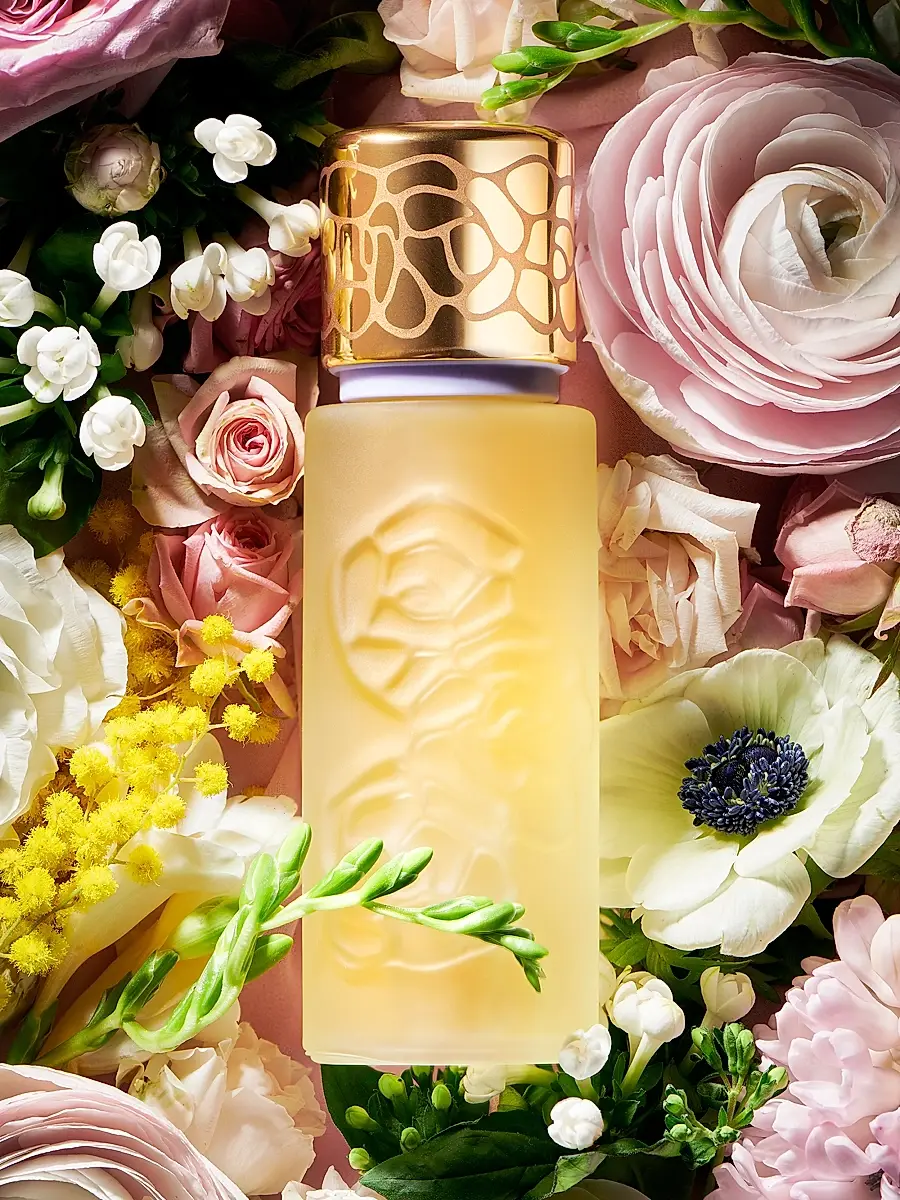 Houbigant Paris Quelques Fleurs L'Original Eau de Parfum Spray | Thumbnail 3 Houbigant Paris Quelques Fleurs L'Original Eau de Parfum Spray | Thumbnail 3