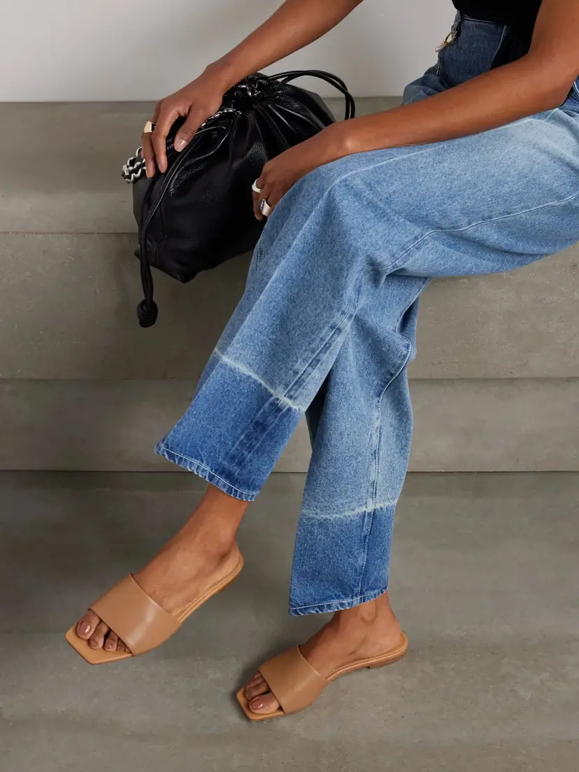 aeyde Anna Leather Slides | Thumbnail 2
