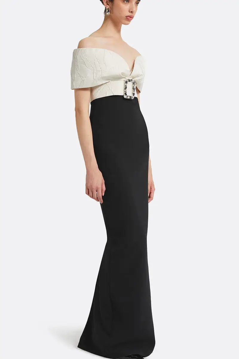 Safiyaa Abike Gown - Ivory Black | Thumbnail 3