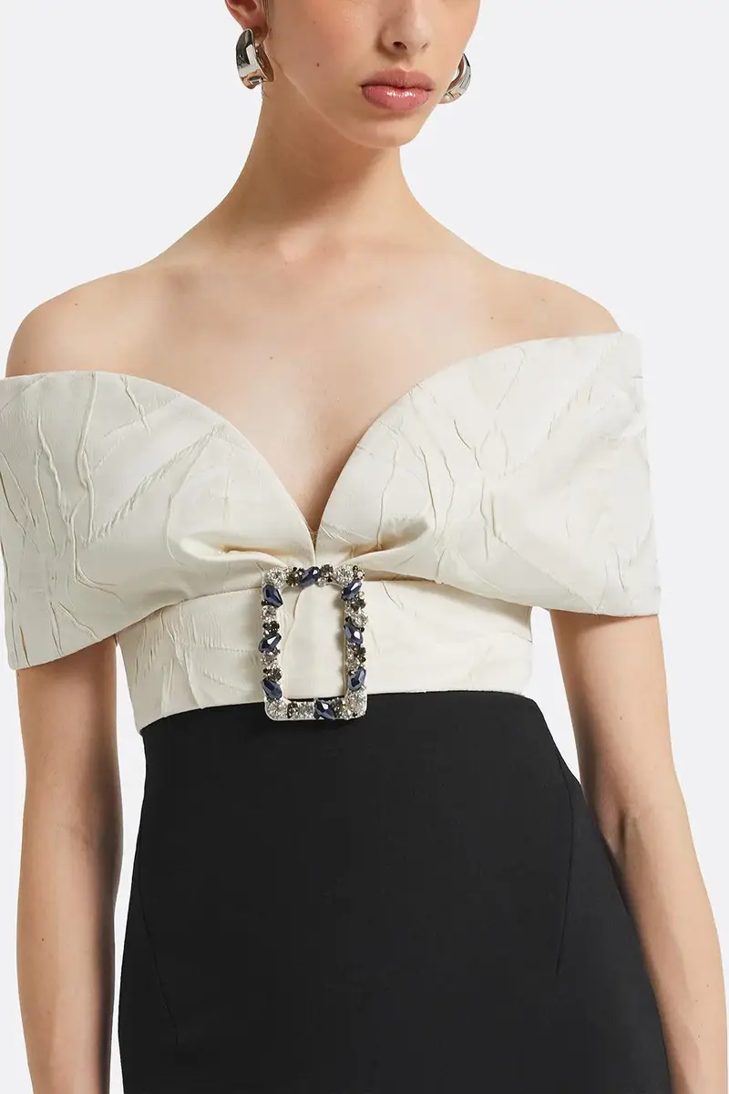 Safiyaa Abike Gown - Ivory Black | Thumbnail 4