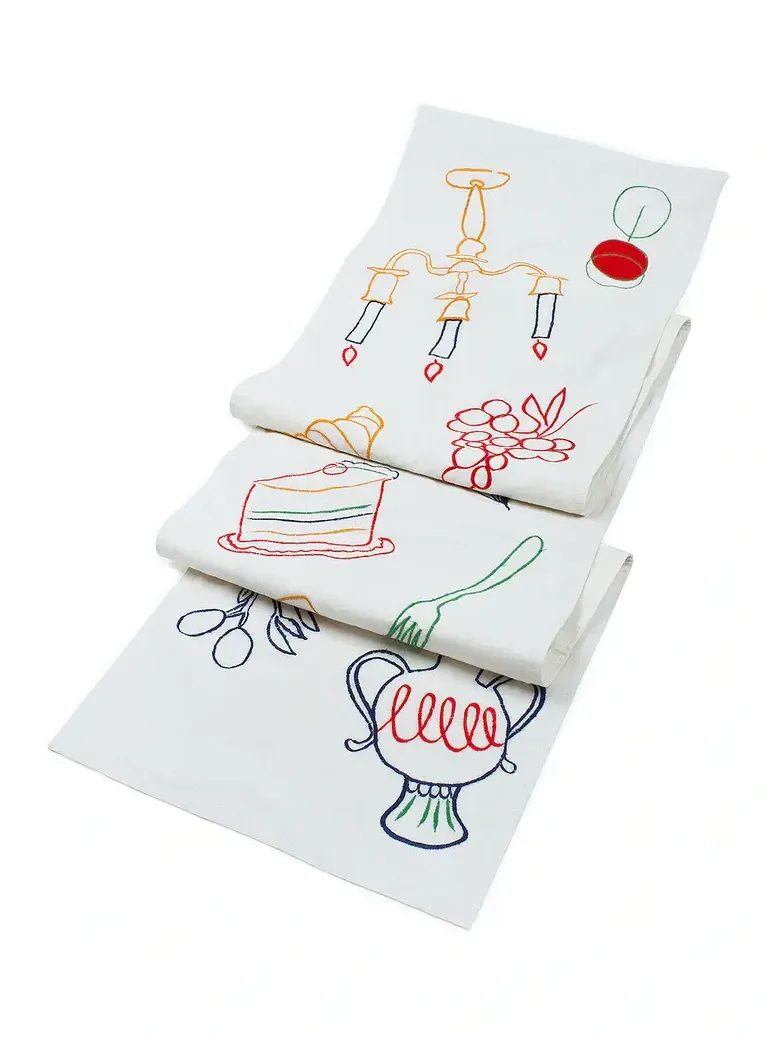 Misette Linen Embroidered Runner