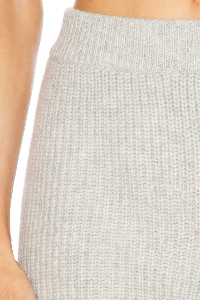 Aexae Cashmere Cable Knit Short | Thumbnail 6