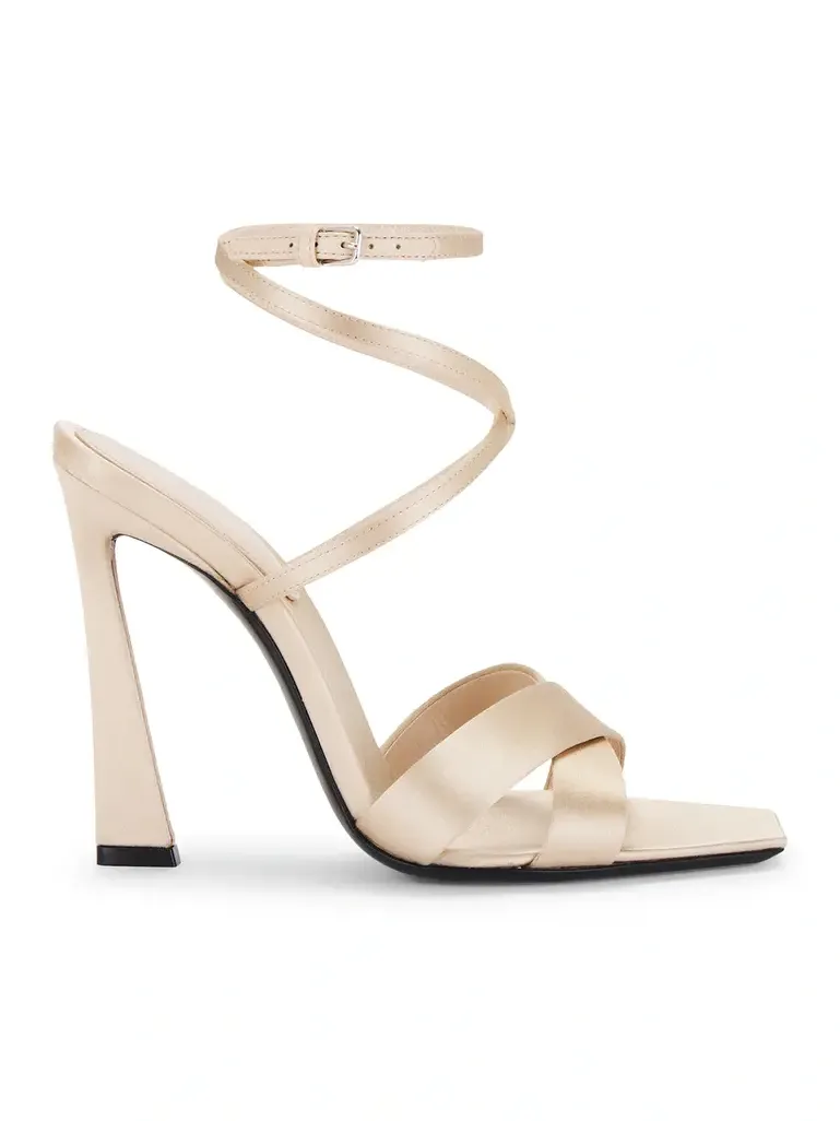 Lydia Sandal