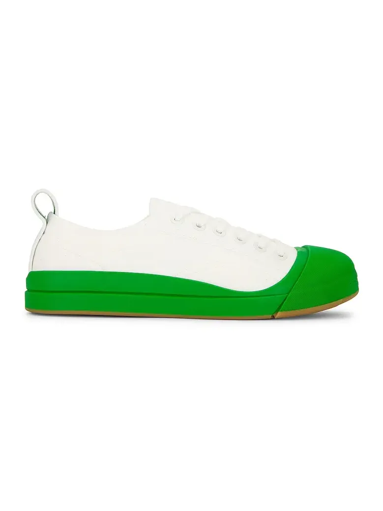 Vulcan Low Top Sneaker