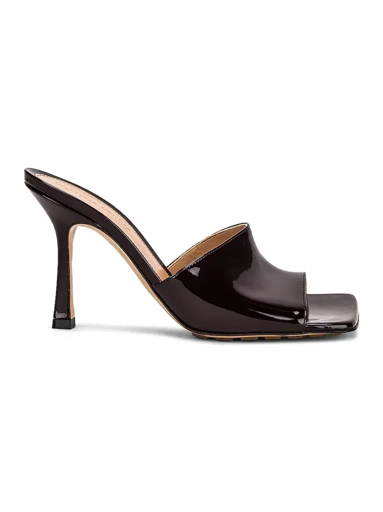Stretch Gloss Sandals