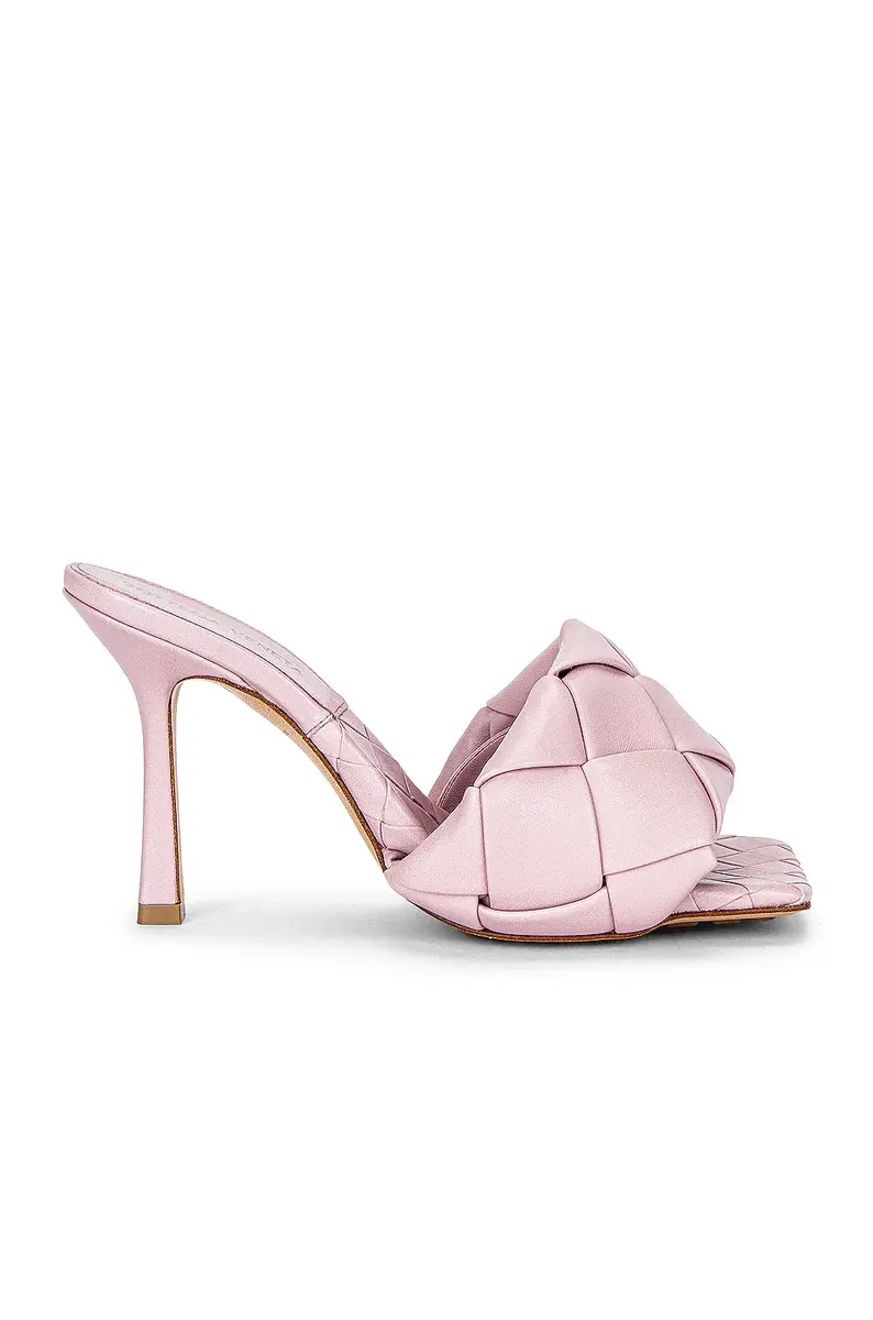 Bottega Veneta The Rubber Lido Sandals | Image 1 Bottega Veneta The Rubber Lido Sandals | Image 1