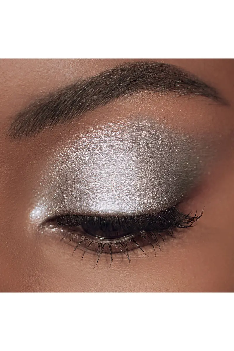 Victoria Beckham Beauty Lid Lustre | Thumbnail 3 Victoria Beckham Beauty Lid Lustre | Thumbnail 3