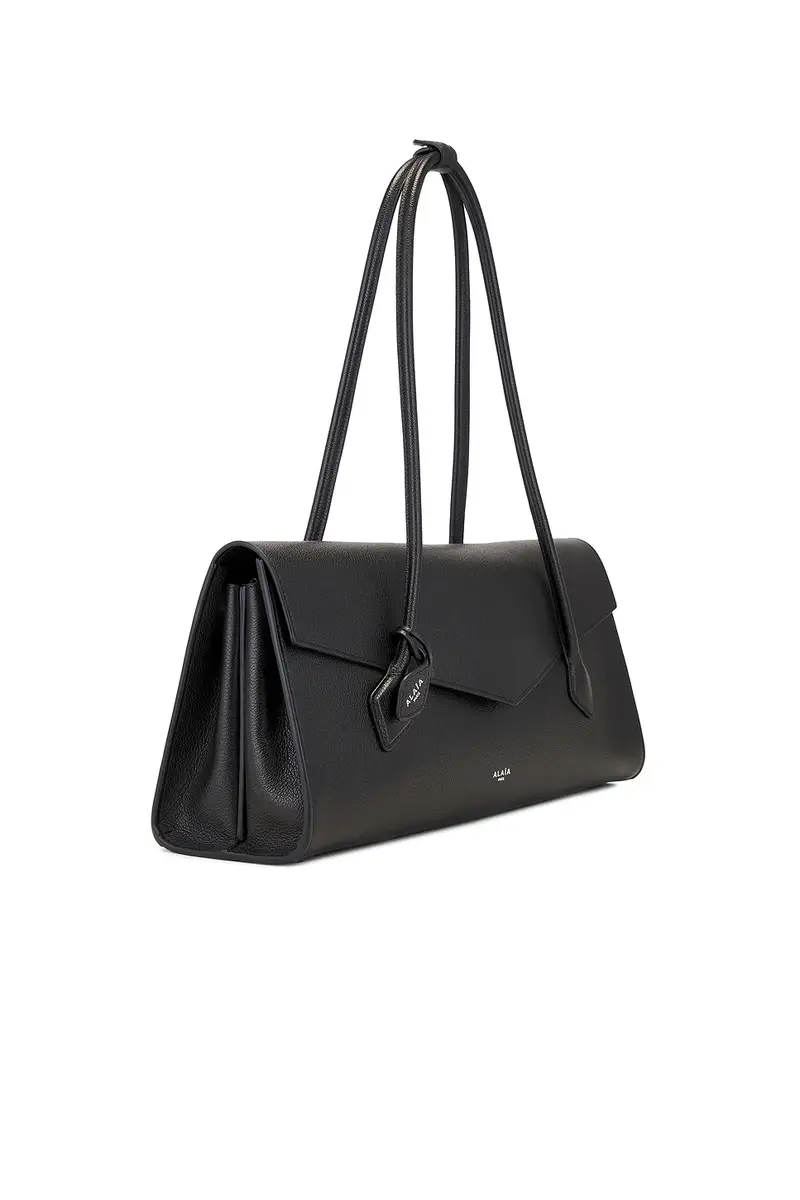 Alaïa Le Teckel Flap Bag | Thumbnail 4 Alaïa Le Teckel Flap Bag | Thumbnail 4