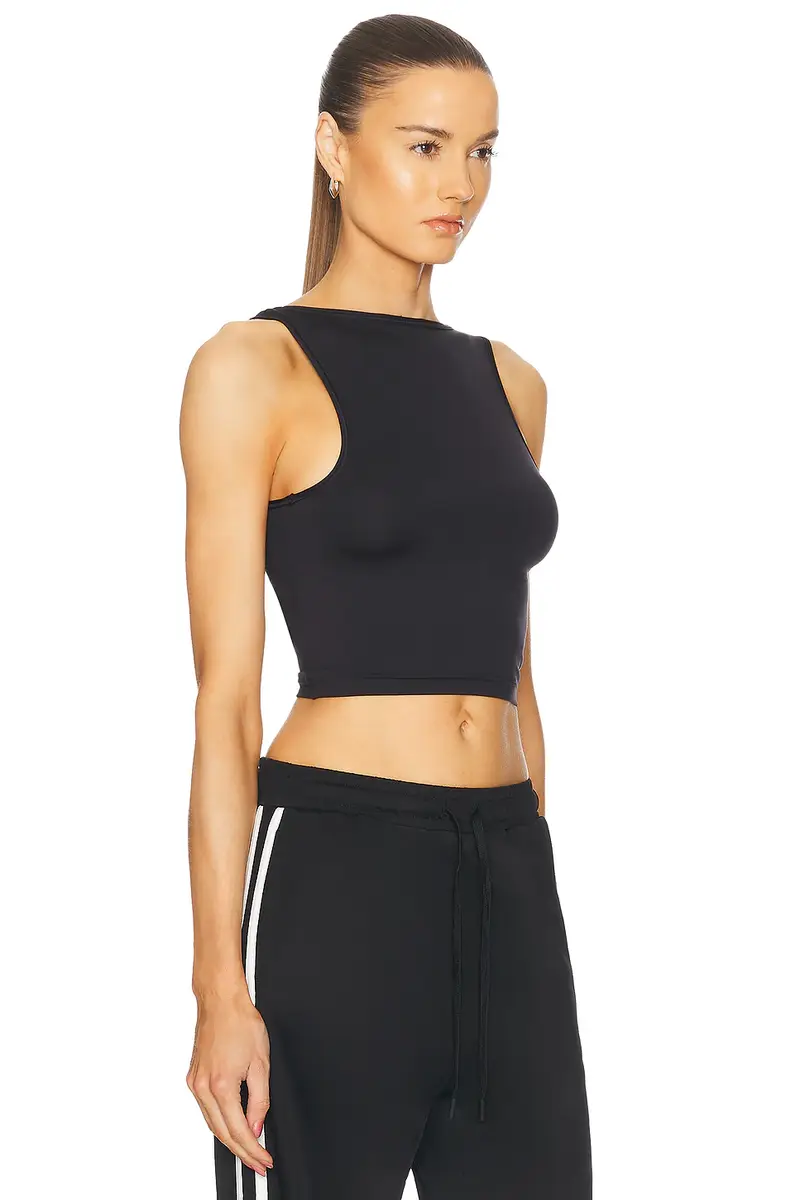 On Studio Cut-out Crop Top | Thumbnail 2