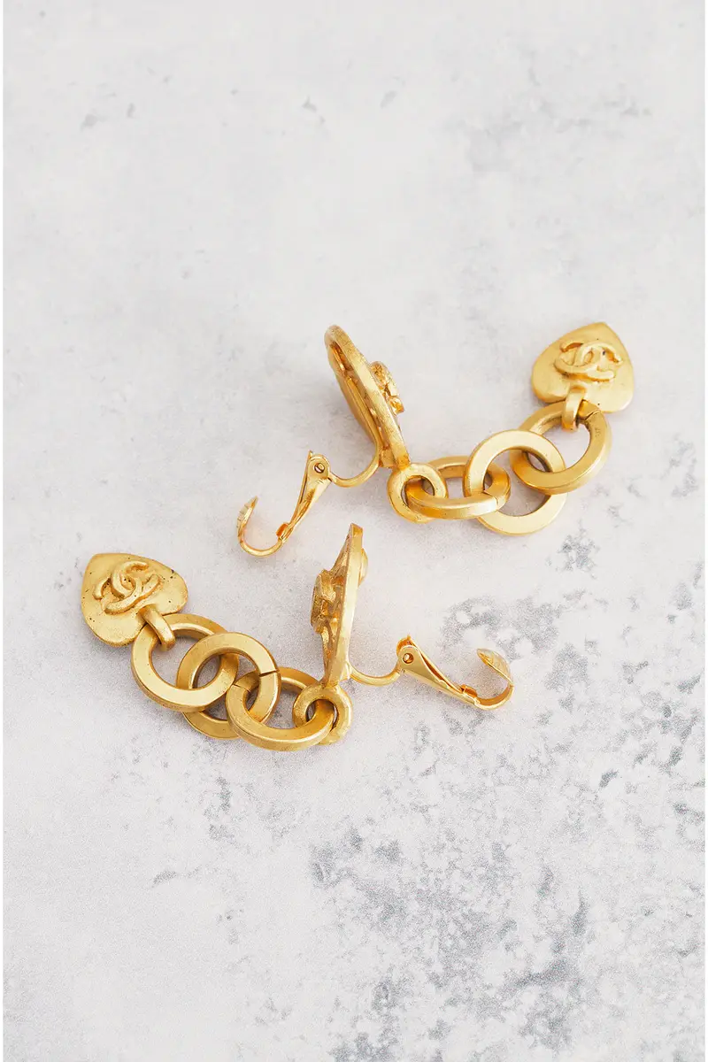 chanel Chanel 1995 CC Heart Clip-On Earrings | Thumbnail 5 chanel Chanel 1995 CC Heart Clip-On Earrings | Thumbnail 5