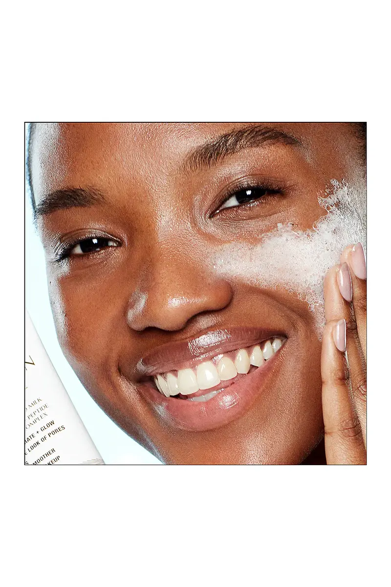 Charlotte Tilbury Charlotte's Magic Hydration Revival Cleanser | Thumbnail 12
