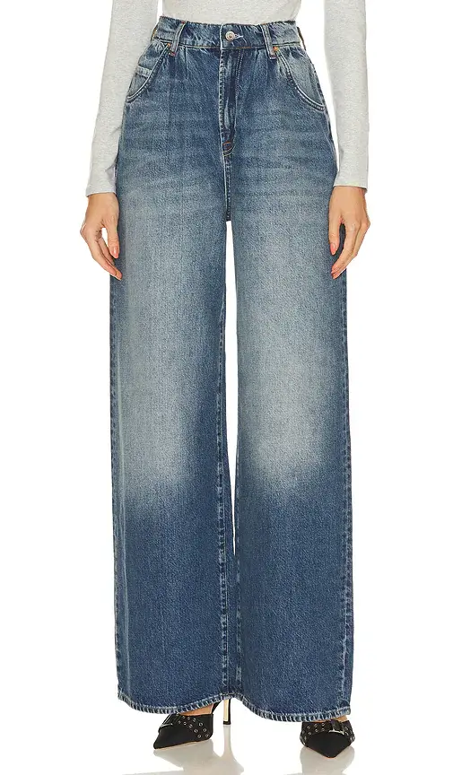 Chloe Super High Rise Pleated Wide Leg Jeans Chloe Super High Rise Pleated Wide Leg Jeans