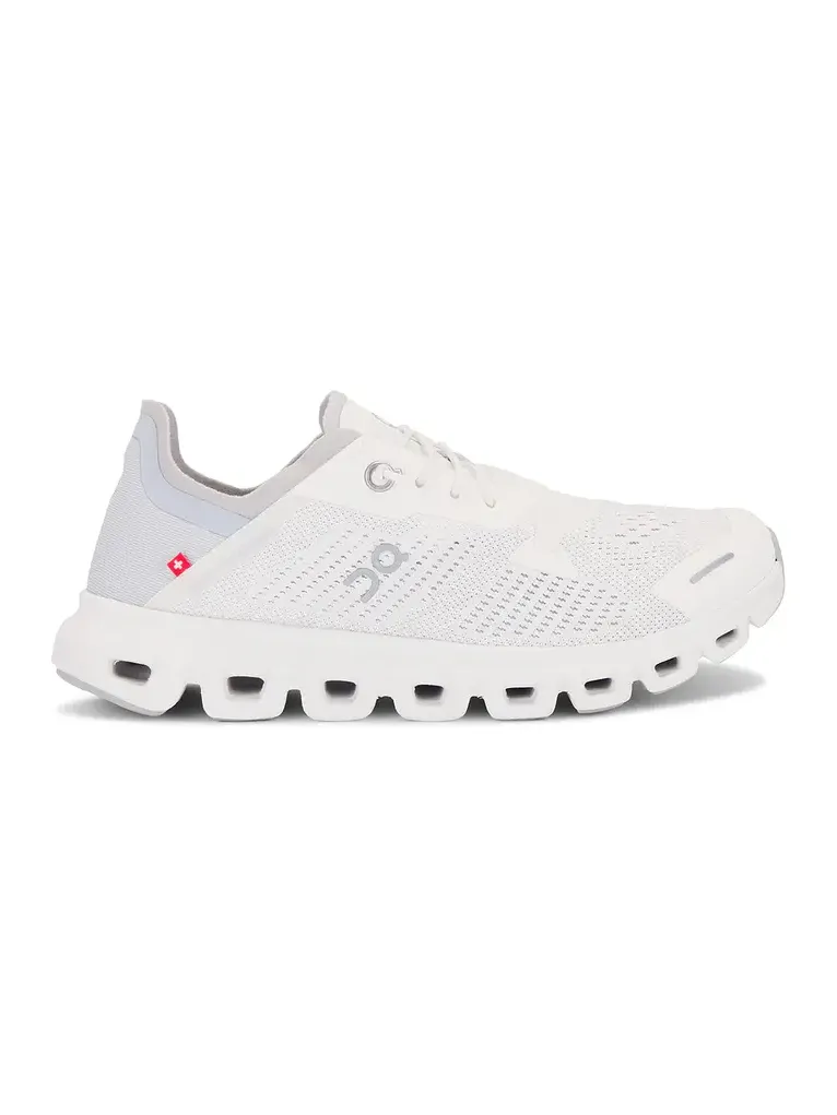 ON Cloud 6 Coast Sneaker