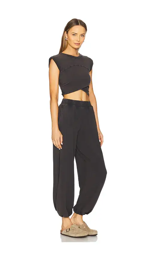 Free People x FP Movement Hot Shot Cross Over Set | Thumbnail 2
