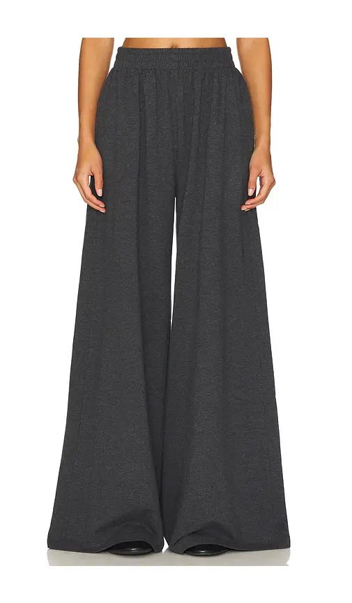 Norma Kamali Boyfriend Elephant Sweatpant | Image 1 Norma Kamali Boyfriend Elephant Sweatpant | Image 1