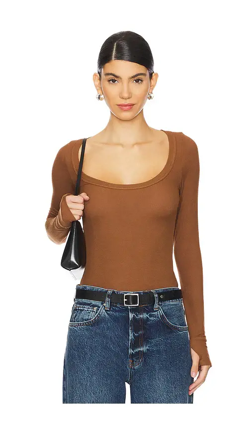 Michael Lauren Leonard Long Sleeve Scoop Neck W/ Thumbhole Top | Image 1 Michael Lauren Leonard Long Sleeve Scoop Neck W/ Thumbhole Top | Image 1