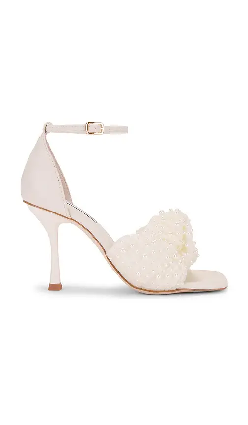 Steve Madden Assume Heel