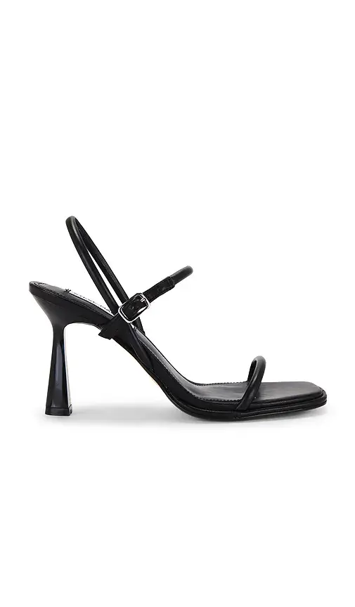 Steve Madden Zenn Sandal