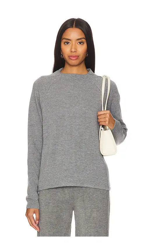 Bobi Pullover | Image 1 Bobi Pullover | Image 1