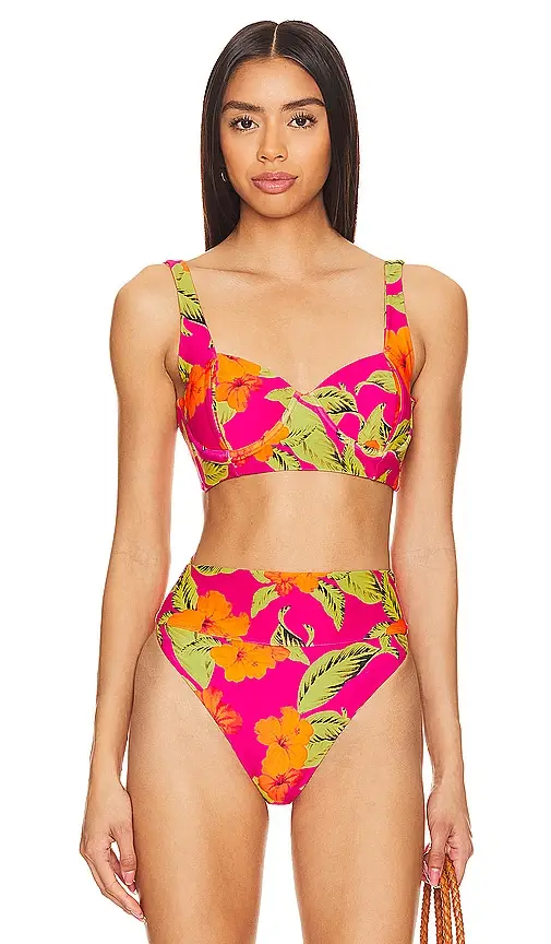 BEACH RIOT Paulina Bikini Top | Image 1 BEACH RIOT Paulina Bikini Top | Image 1