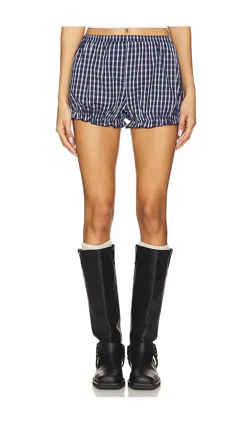 MORE TO COME Jessie Bloomers
