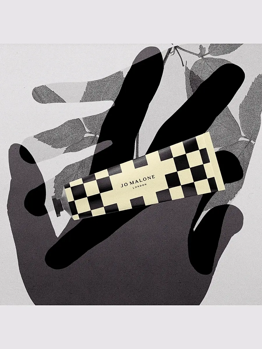 Jo Malone London Women's English Oak & Hazelnut Hand Cream | Thumbnail 3 Jo Malone London Women's English Oak & Hazelnut Hand Cream | Thumbnail 3