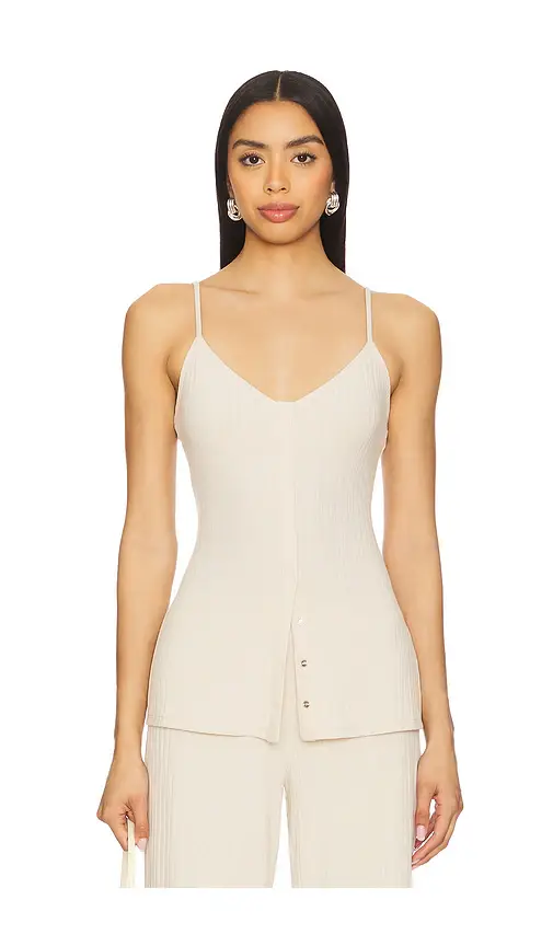 Lovers and Friends Kinsley Top | Image 1 Lovers and Friends Kinsley Top | Image 1