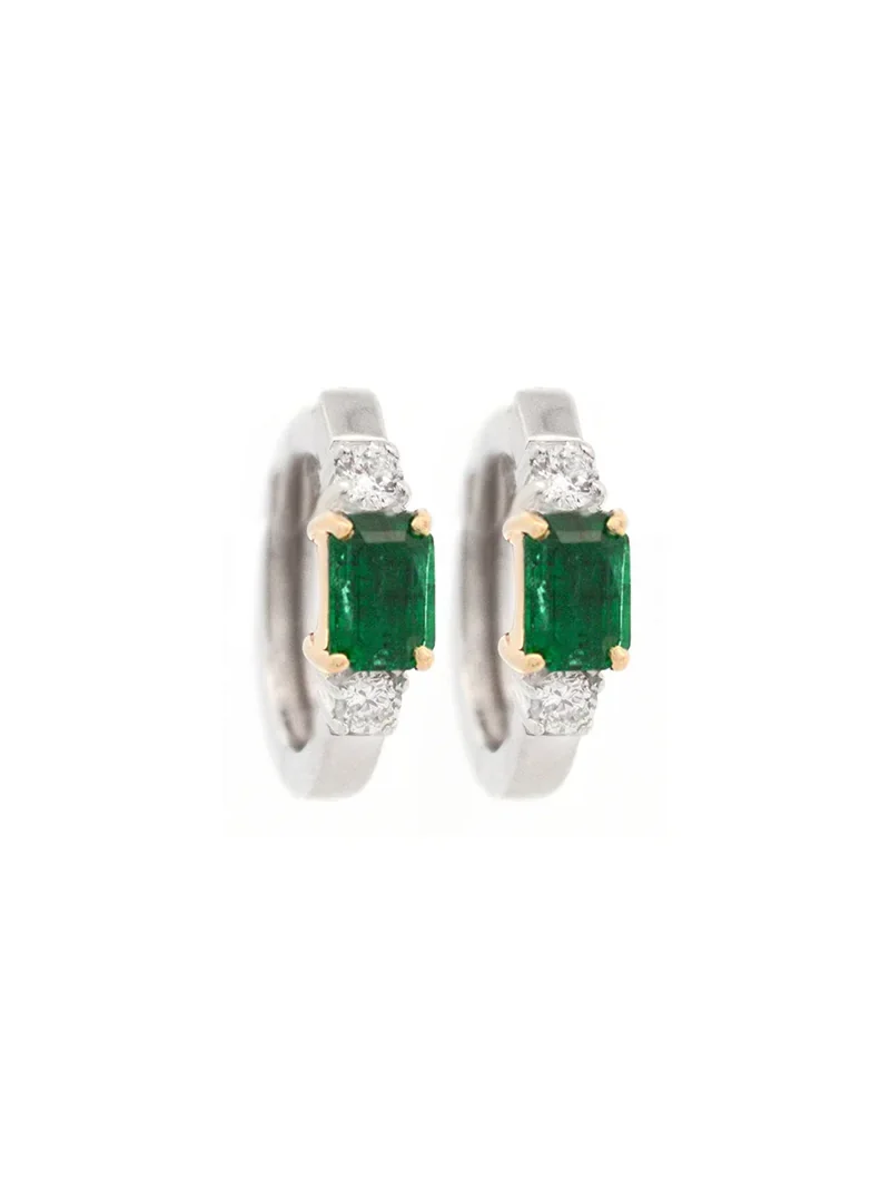 Earrings D:0.30/EM:1.10