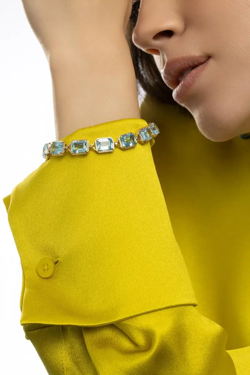 GOSHWARA Blue Topaz Gossip Bracelet | Thumbnail 2