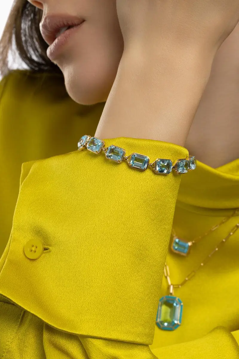 GOSHWARA Blue Topaz Gossip Bracelet | Thumbnail 4