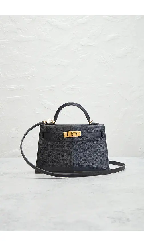 HERMÈS Casaque Veau Epsom Kelly 20 Handbag | Thumbnail 2 HERMÈS Casaque Veau Epsom Kelly 20 Handbag | Thumbnail 2