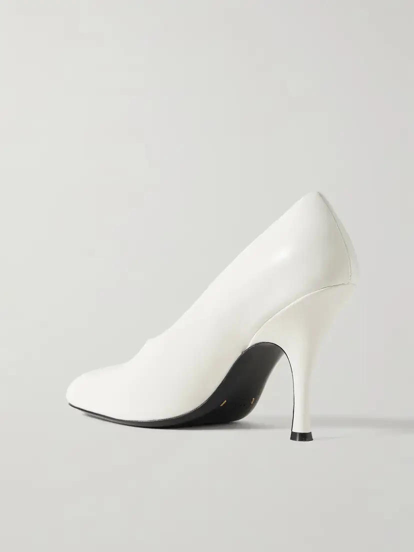 Khaite Eva Cutout Leather Pumps | Thumbnail 3