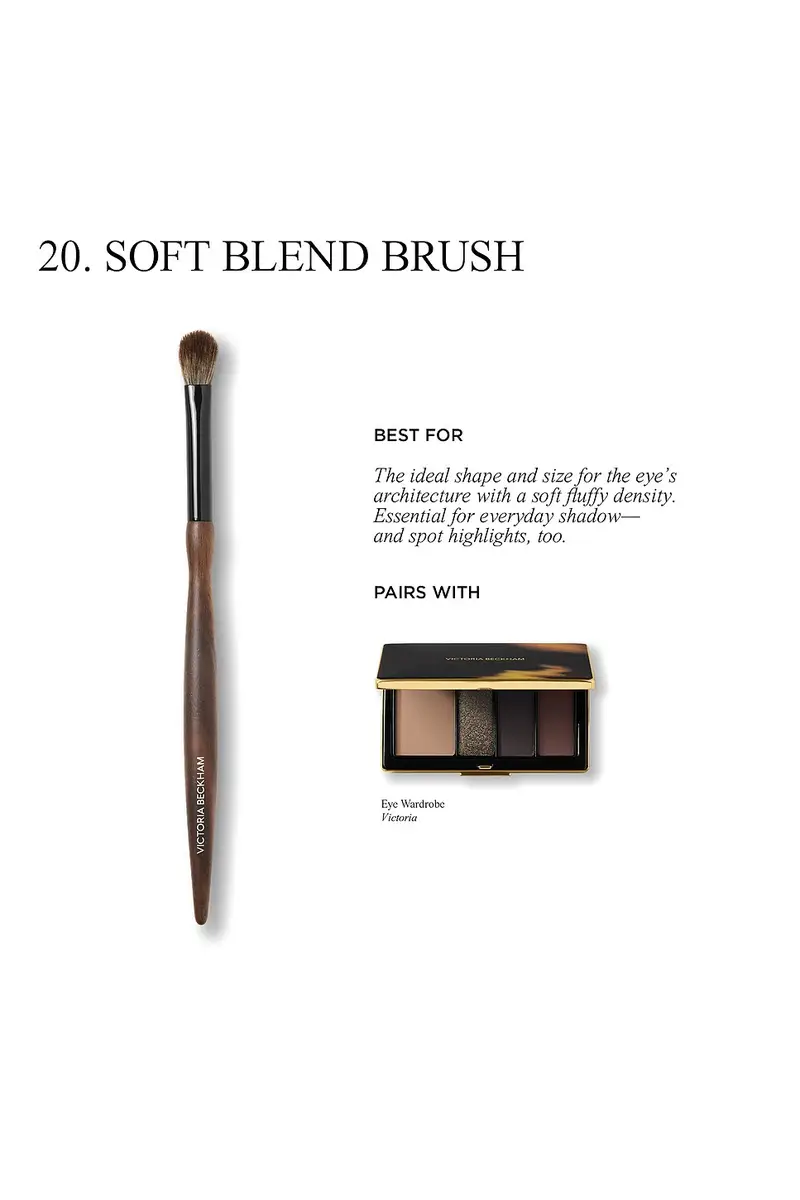 Victoria Beckham Beauty 20 Soft Blend Brush | Thumbnail 2 Victoria Beckham Beauty 20 Soft Blend Brush | Thumbnail 2