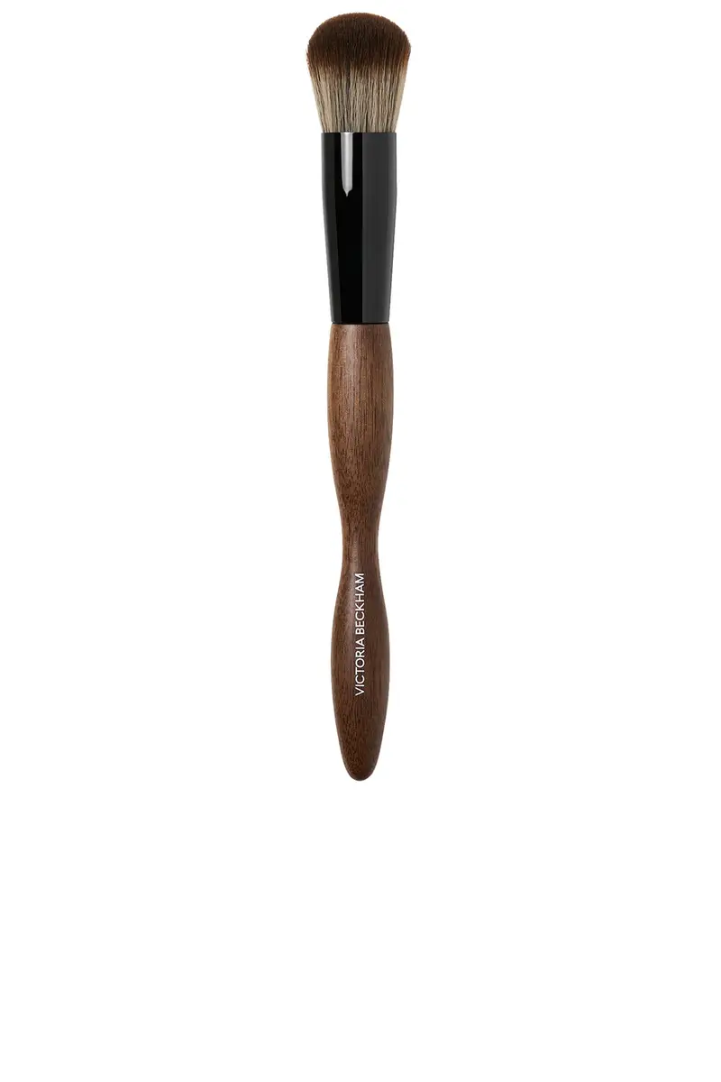 Victoria Beckham Beauty 12 Buffer Brush