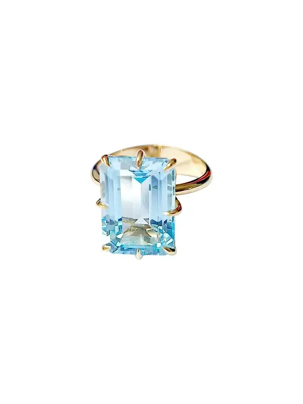 Blue Topaz 18K Gold Ring