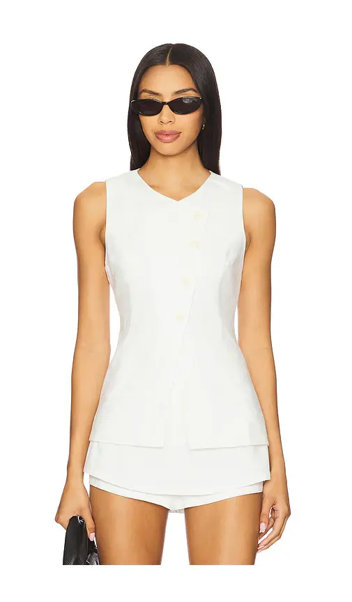 ASTR the Label Sonja Vest | Image 1 ASTR the Label Sonja Vest | Image 1