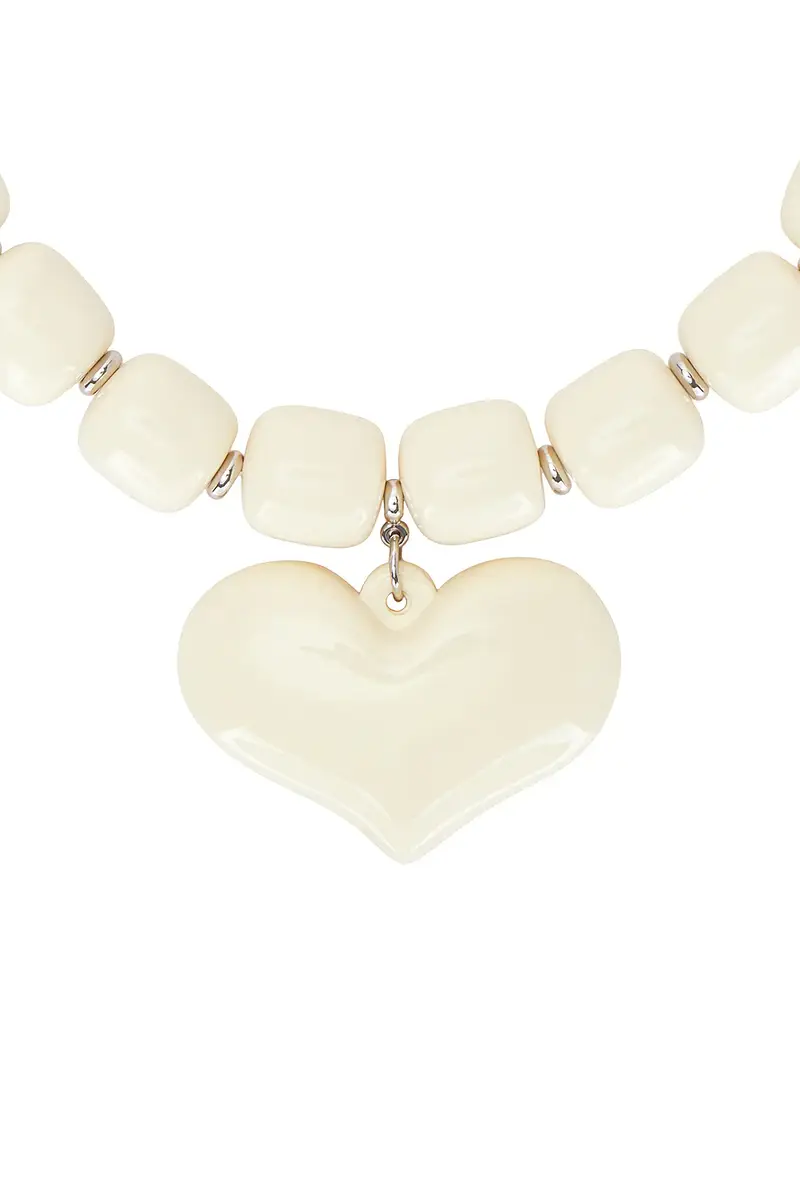 Julietta Amore Necklace | Thumbnail 4