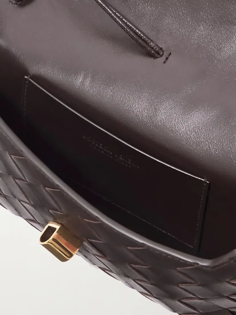 Bottega Veneta Intrecciato Leather Pouch | Thumbnail 5 Bottega Veneta Intrecciato Leather Pouch | Thumbnail 5
