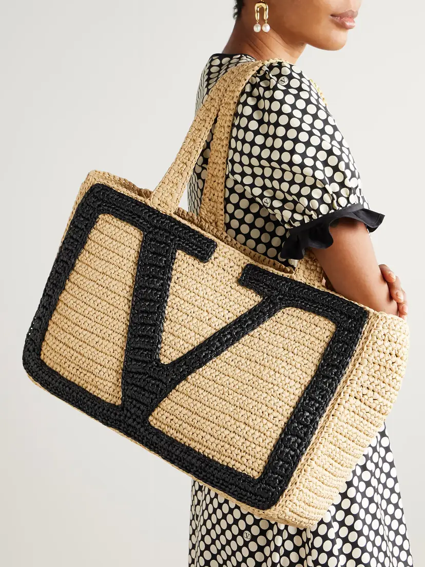 Valentino Garavani Viva Superstar Crocheted Raffia Tote | Thumbnail 2 Valentino Garavani Viva Superstar Crocheted Raffia Tote | Thumbnail 2