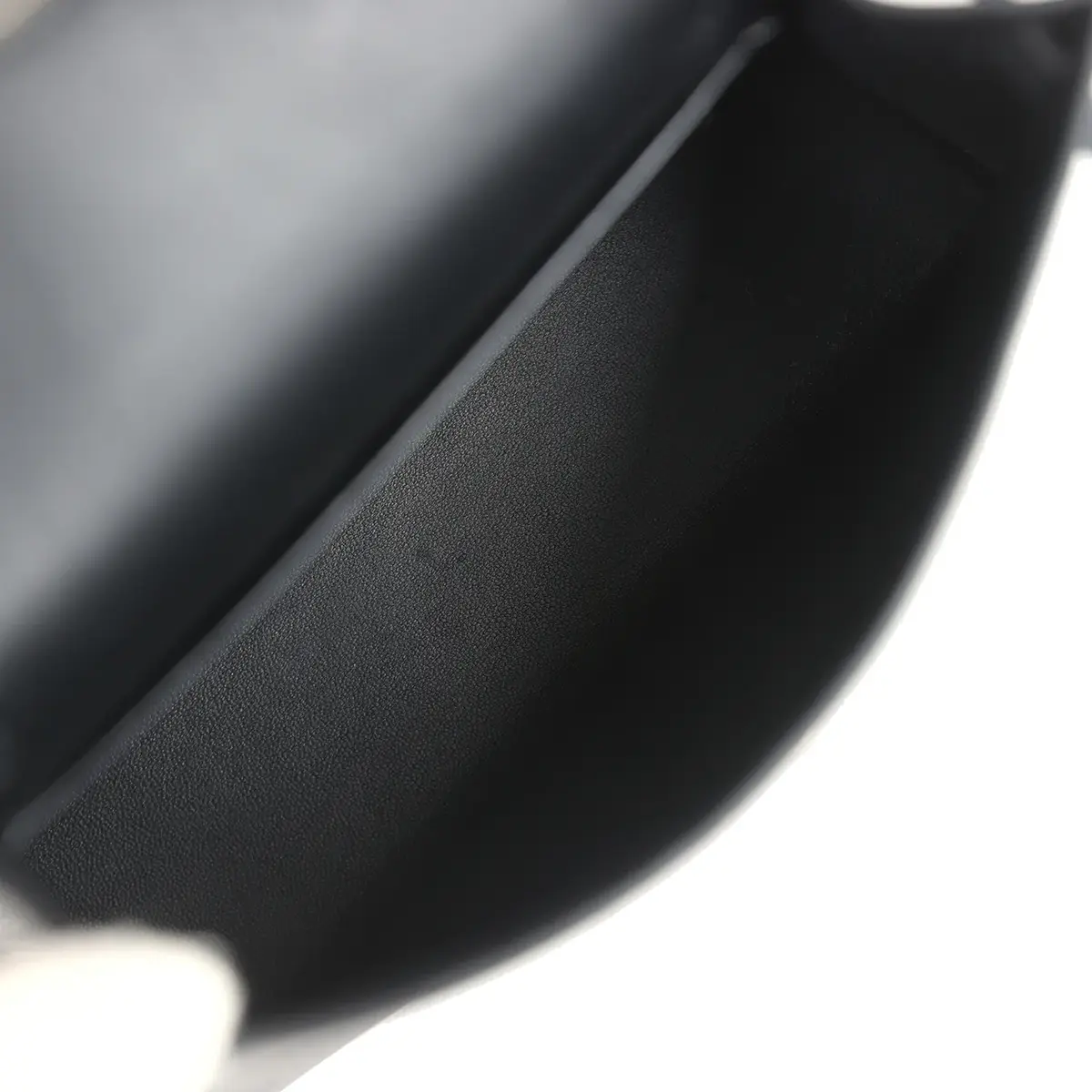 HERMÈS Hermes Kelly Sellier 20 Black Epsom Palladium Hardware | Thumbnail 8 HERMÈS Hermes Kelly Sellier 20 Black Epsom Palladium Hardware | Thumbnail 8