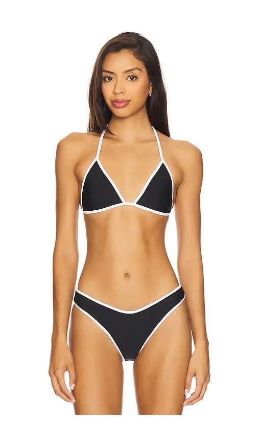 L'Academie Leonie Top | Image 1 L'Academie Leonie Top | Image 1