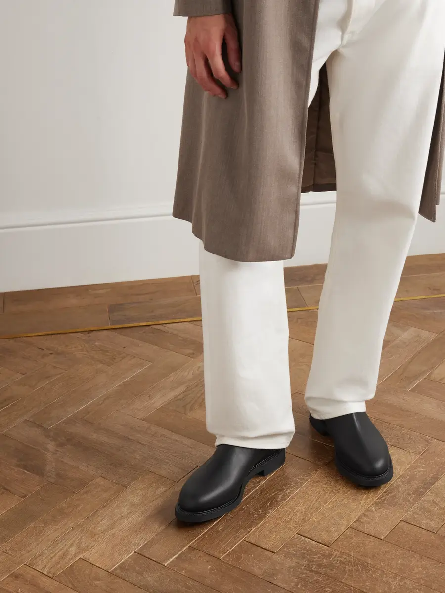 R.M. Williams Gardener Leather Chelsea Boots - Men | Thumbnail 2 R.M. Williams Gardener Leather Chelsea Boots - Men | Thumbnail 2
