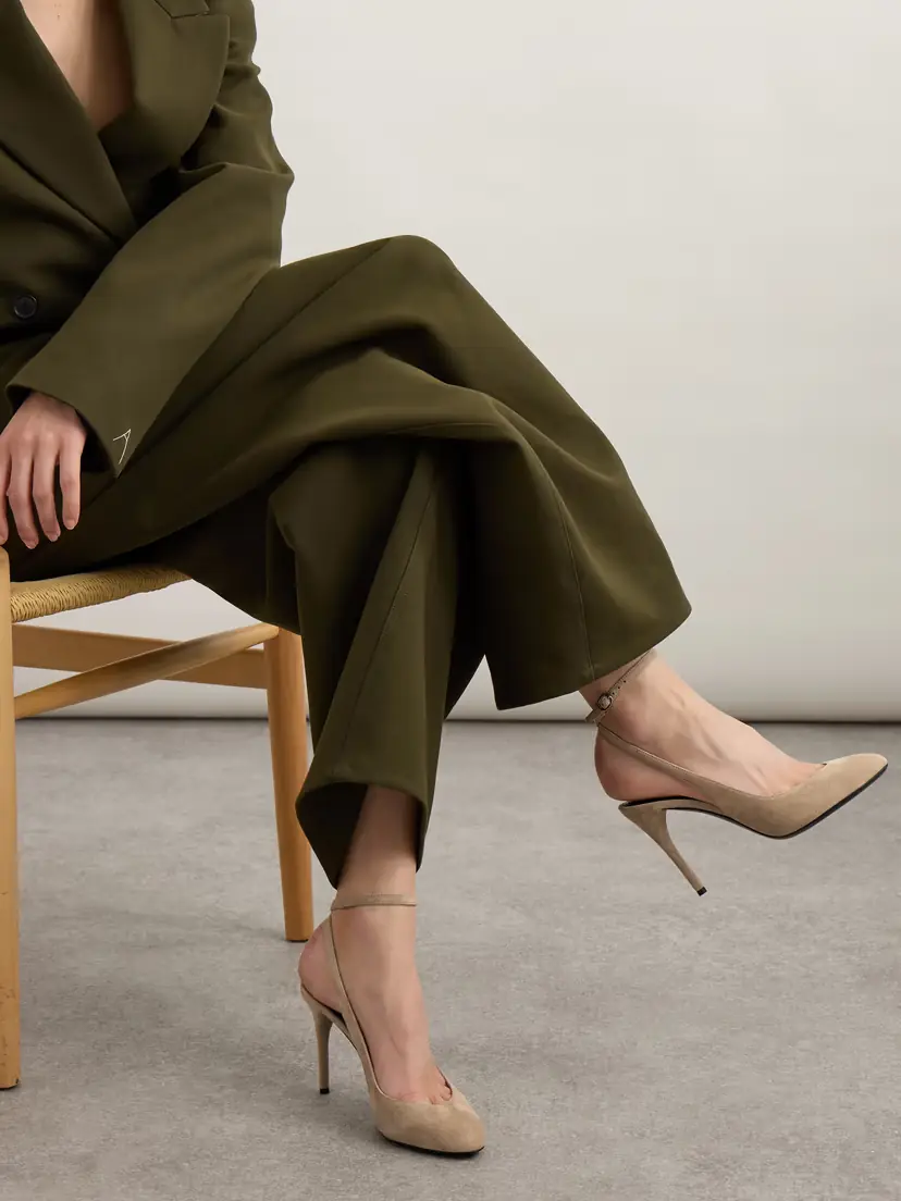 Alaïa Suede Pumps | Thumbnail 2 Alaïa Suede Pumps | Thumbnail 2