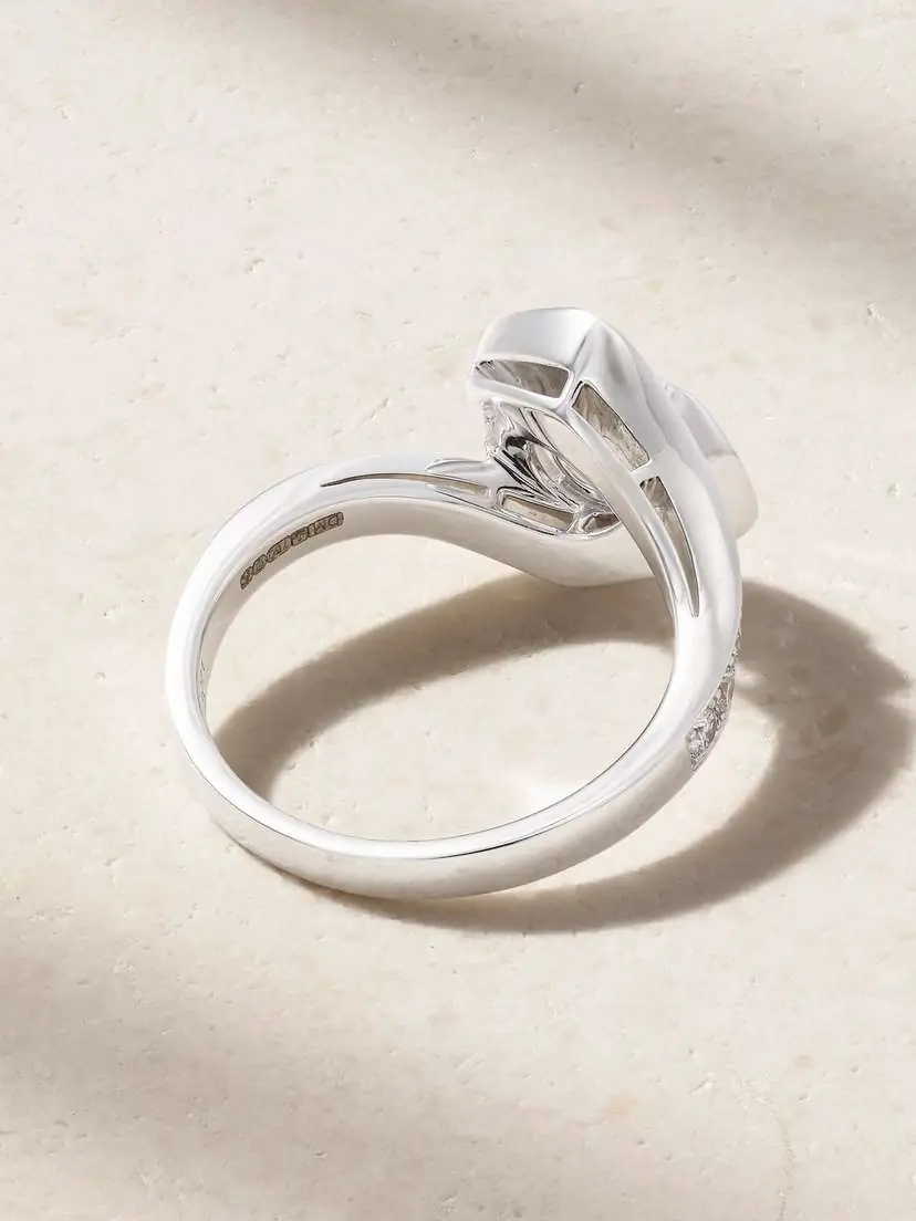 David Morris Frozen Kiss 18-karat White Gold Diamond Ring | Thumbnail 3 David Morris Frozen Kiss 18-karat White Gold Diamond Ring | Thumbnail 3