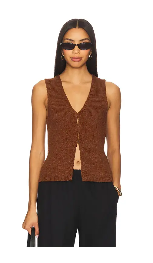 ASTR the Label Taimi Sweater Vest | Image 1 ASTR the Label Taimi Sweater Vest | Image 1