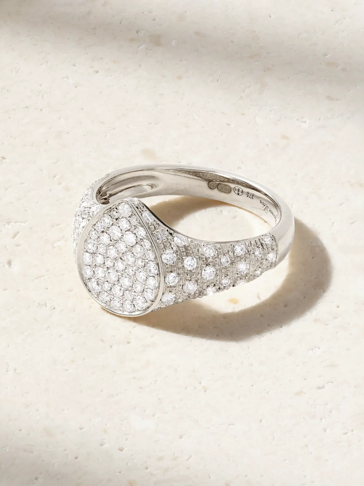 Mini Poire 9-karat White Gold Diamond Ring Mini Poire 9-karat White Gold Diamond Ring