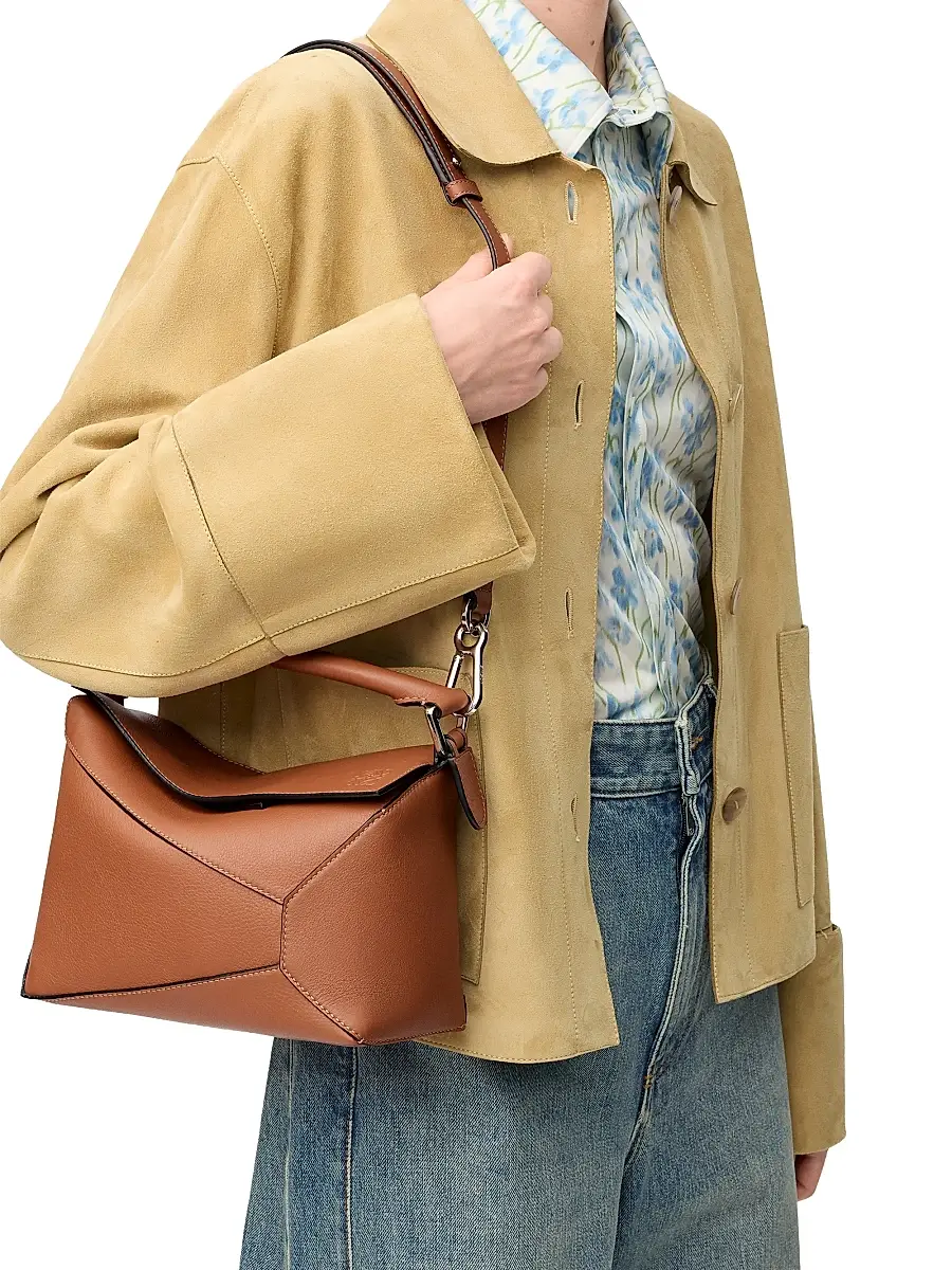 LOEWE Women's Puzzle Edge Leather Shoulder Bag - Light Grey | Thumbnail 7 LOEWE Women's Puzzle Edge Leather Shoulder Bag - Light Grey | Thumbnail 7