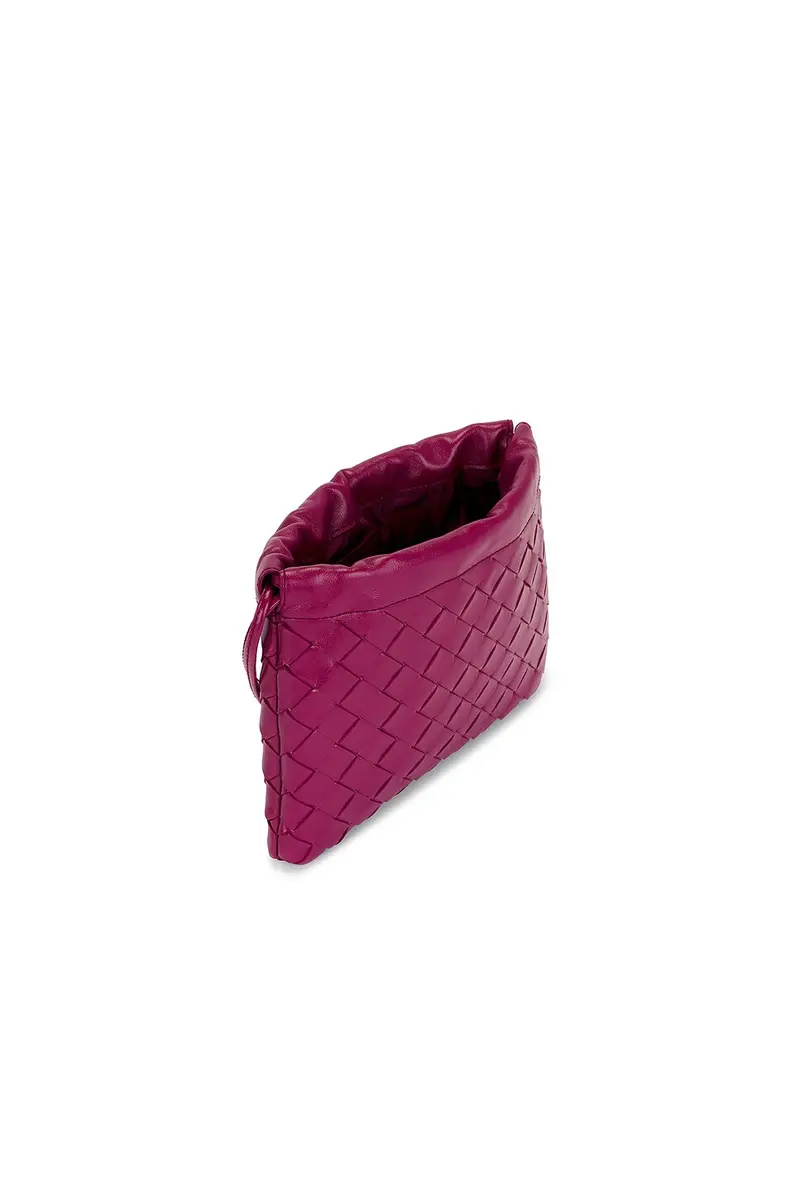 Bottega Veneta Small Intrecciato Dustbag | Thumbnail 5 Bottega Veneta Small Intrecciato Dustbag | Thumbnail 5
